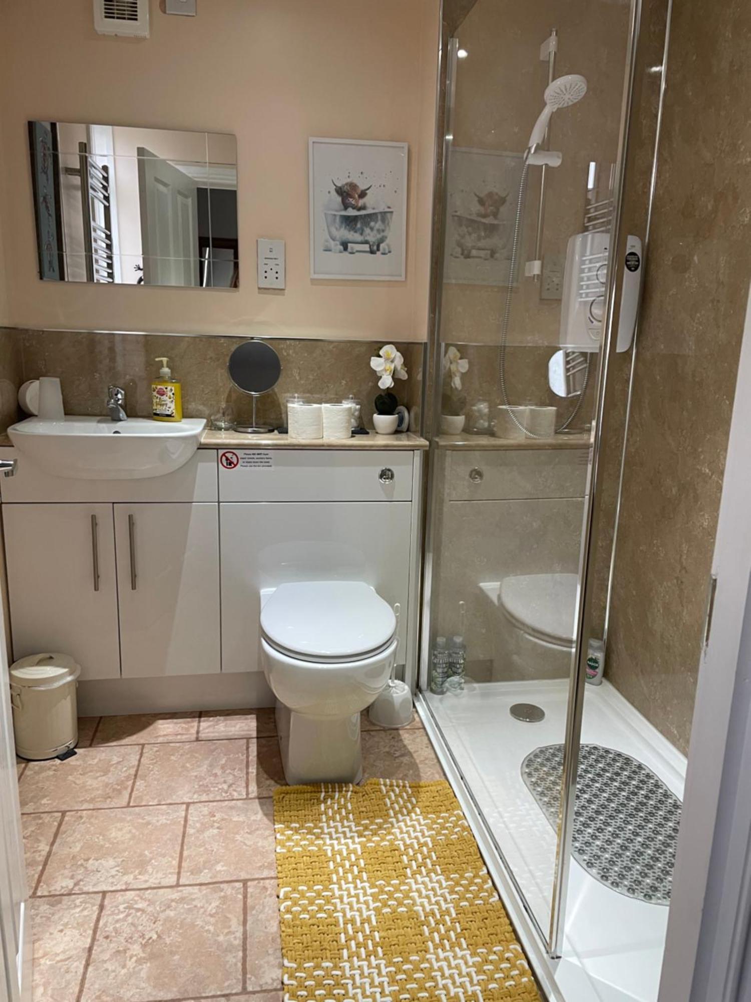 Charleston Apartment Self Catering 5 Min Drive From Town Centre 因弗内斯 外观 照片
