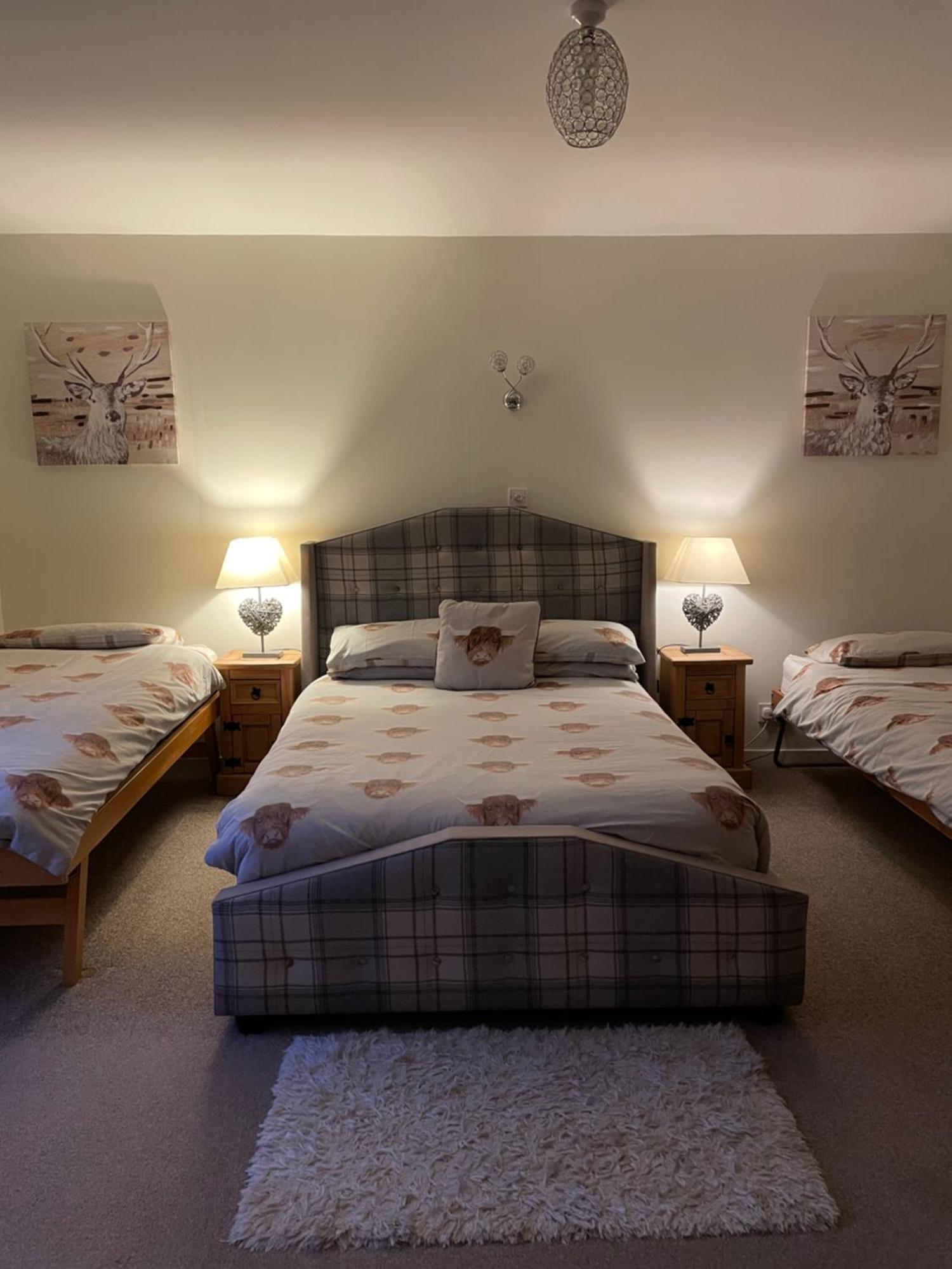 Charleston Apartment Self Catering 5 Min Drive From Town Centre 因弗内斯 外观 照片